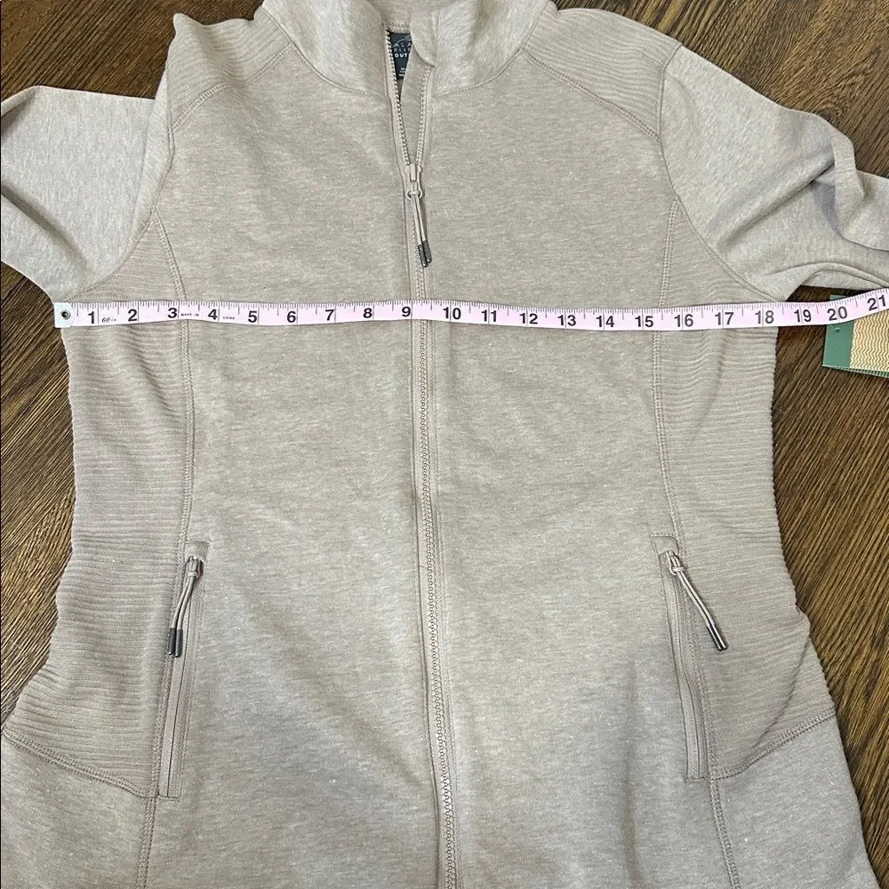 NWT Balance Collection Crescent Full Zip Jacket - Size Medium